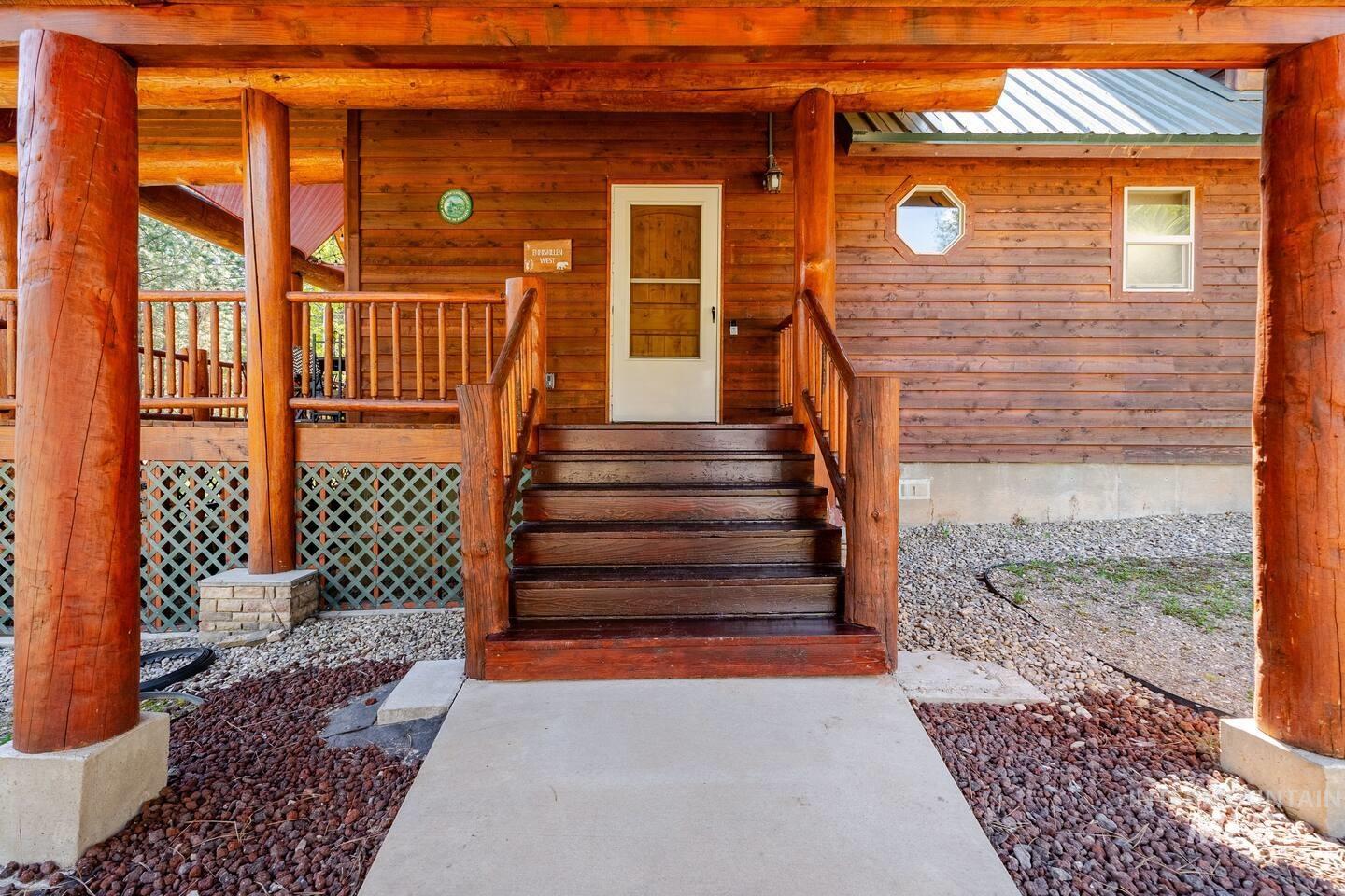 20 Valley High Rd, Garden Valley, Idaho 83622, 2 Bedrooms, 2 Bathrooms, Residential For Sale, Price $619,000,MLS 98972527