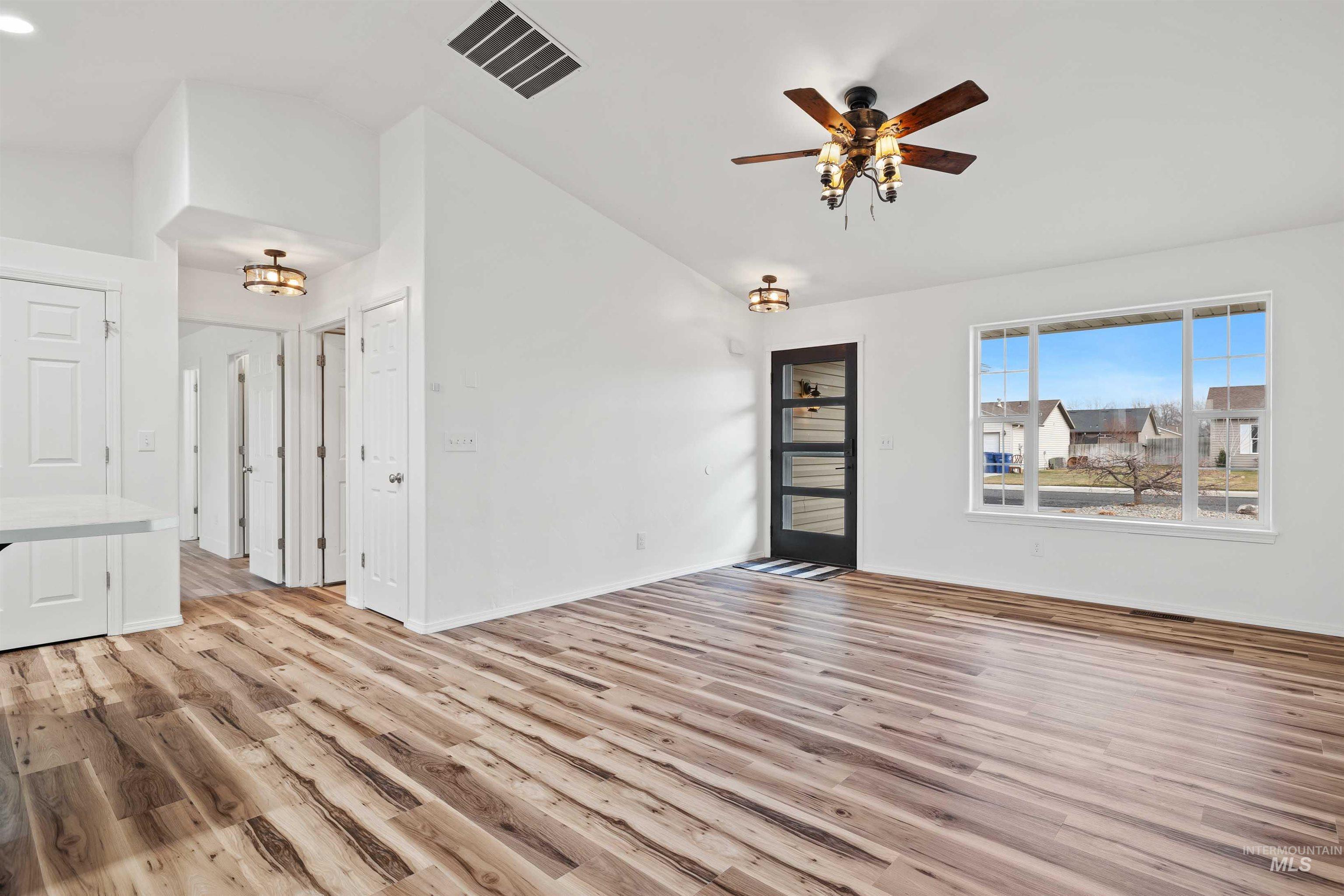 620 Titleist Ct, Twin Falls, Idaho 83301, 4 Bedrooms, 2 Bathrooms, Residential For Sale, Price $369,000,MLS 98972528