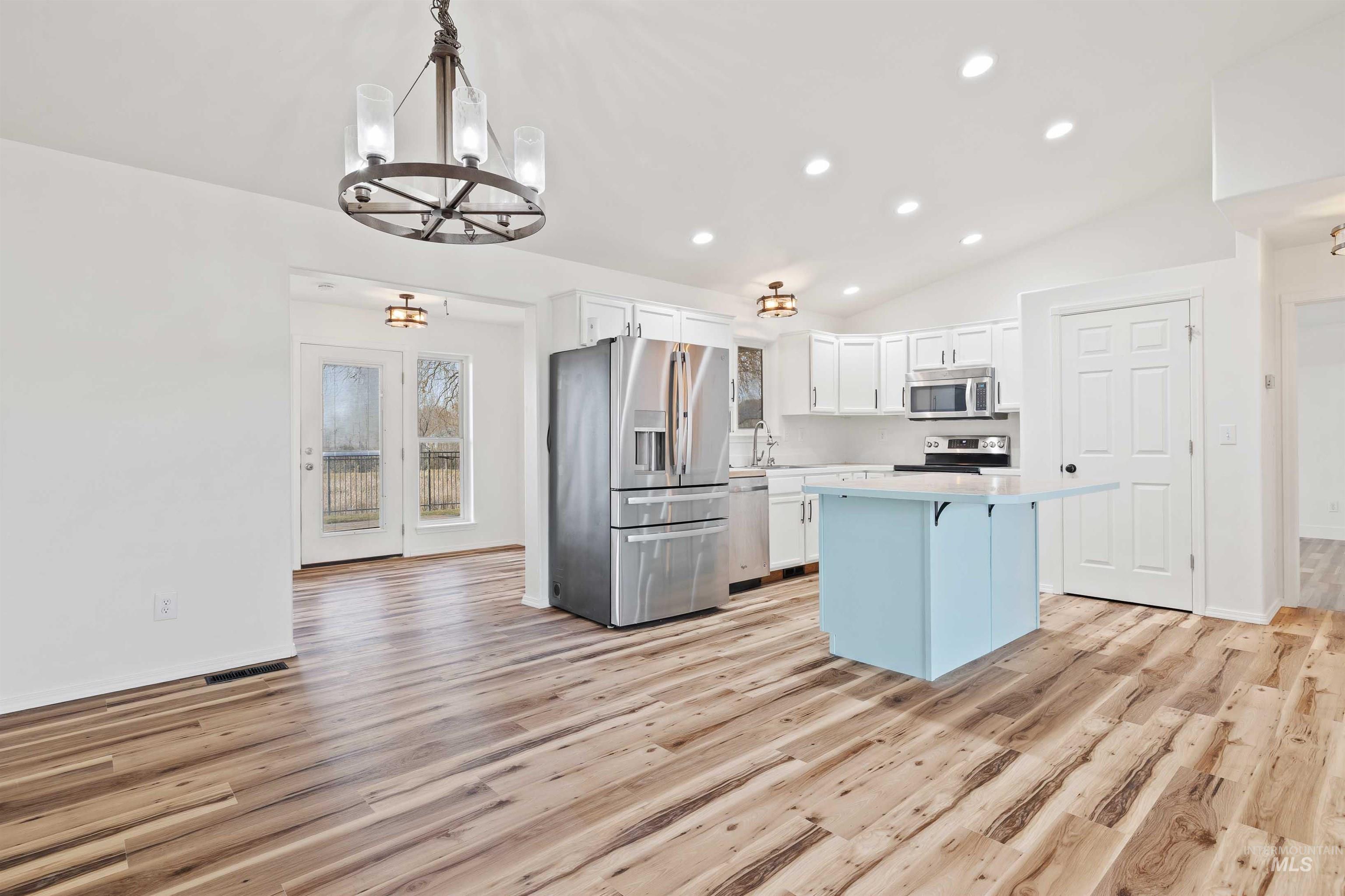 620 Titleist Ct, Twin Falls, Idaho 83301, 4 Bedrooms, 2 Bathrooms, Residential For Sale, Price $369,000,MLS 98972528