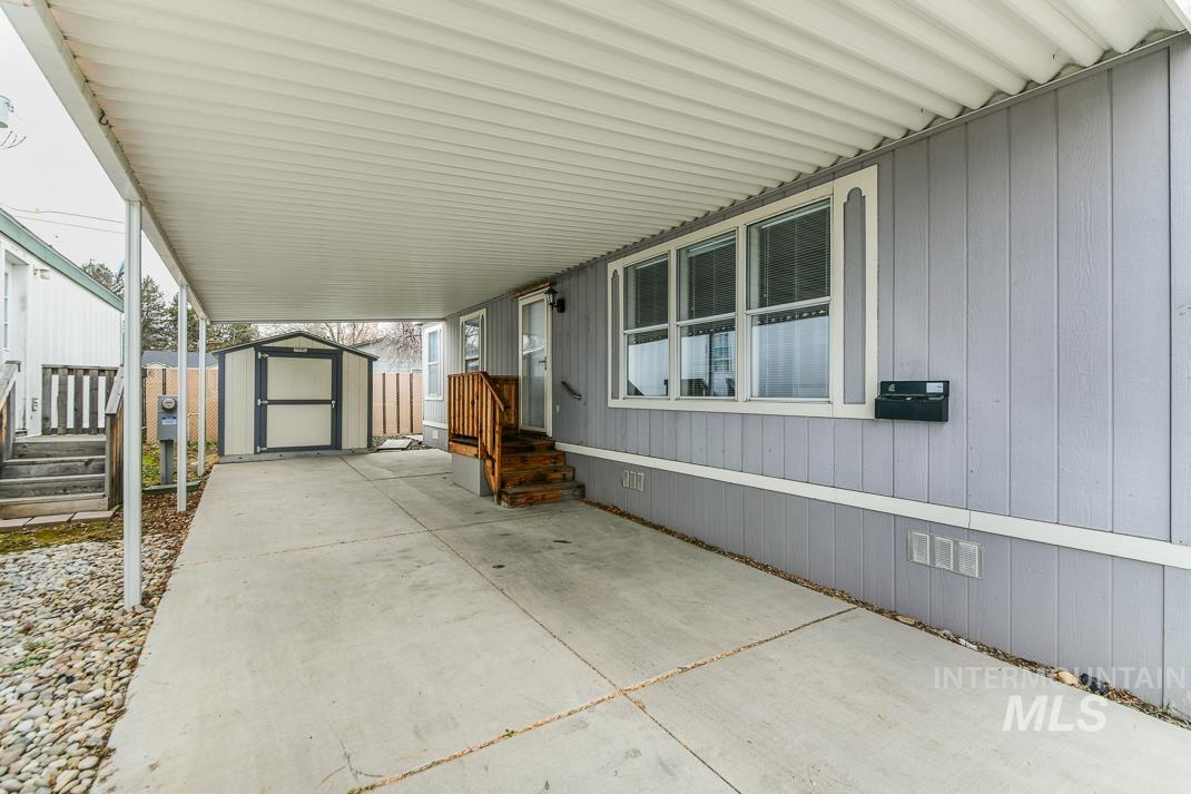 2401 S. Owyhee Street, Boise, Idaho 83705, 2 Bedrooms, 2 Bathrooms, Residential For Sale, Price $120,000,MLS 98972530