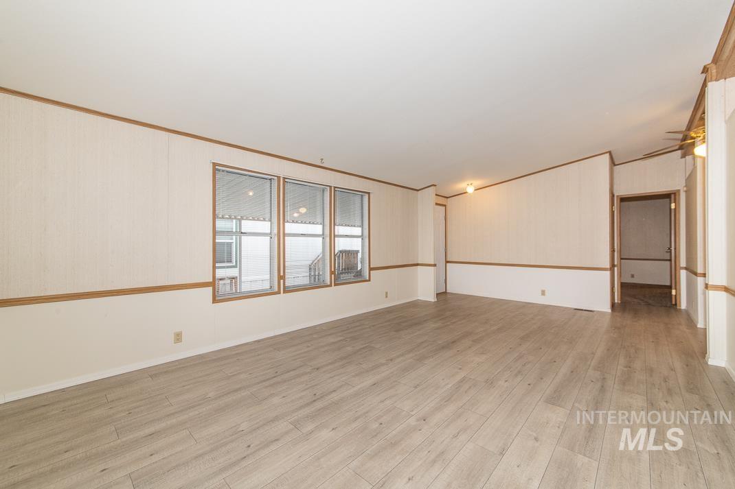 2401 S. Owyhee Street, Boise, Idaho 83705, 2 Bedrooms, 2 Bathrooms, Residential For Sale, Price $120,000,MLS 98972530