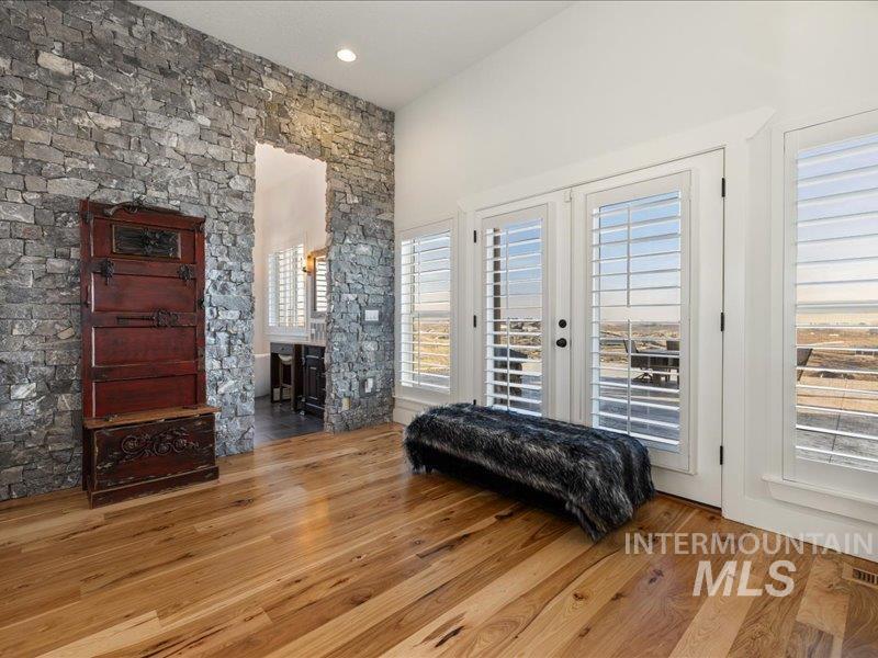 24746 Star Crest Ct, Middleton, Idaho 83644, 5 Bedrooms, 3.5 Bathrooms, Residential For Sale, Price $2,250,000,MLS 98972532