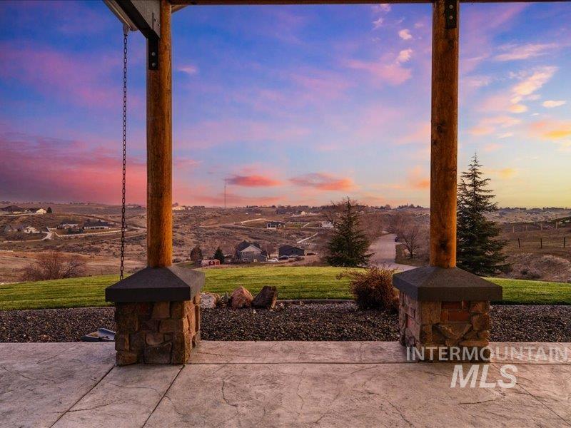 24746 Star Crest Ct, Middleton, Idaho 83644, 5 Bedrooms, 3.5 Bathrooms, Residential For Sale, Price $2,250,000,MLS 98972532