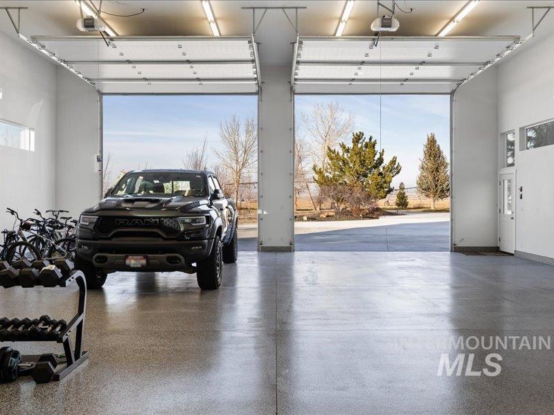 24746 Star Crest Ct, Middleton, Idaho 83644, 5 Bedrooms, 3.5 Bathrooms, Residential For Sale, Price $2,175,000, 98972532