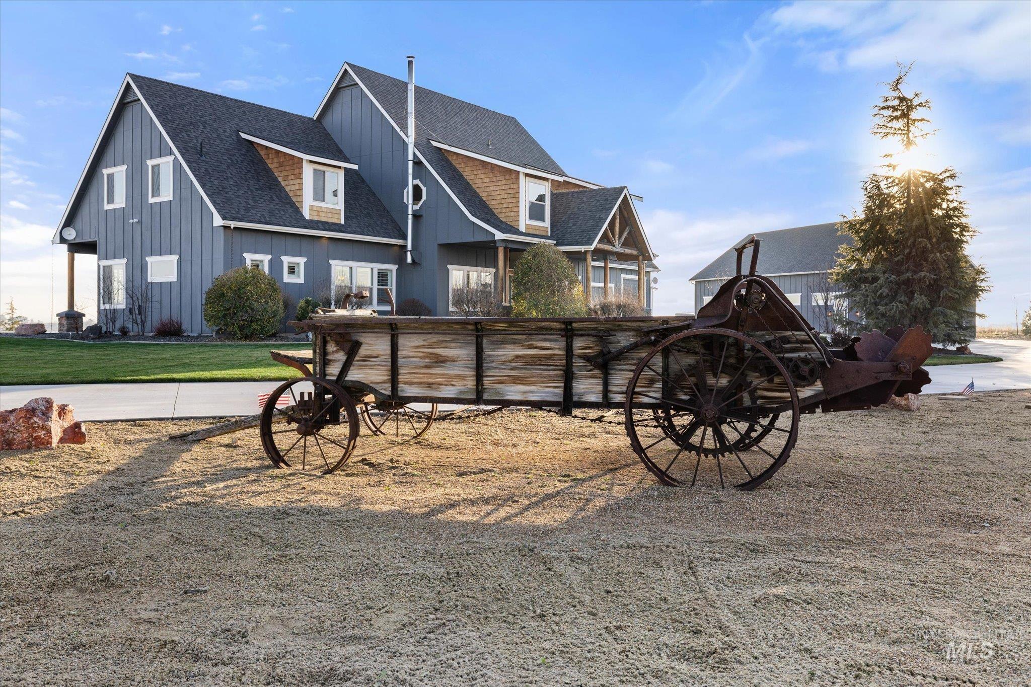 24746 Star Crest Ct, Middleton, Idaho 83644, 5 Bedrooms, 3.5 Bathrooms, Residential For Sale, Price $2,175,000, 98972532