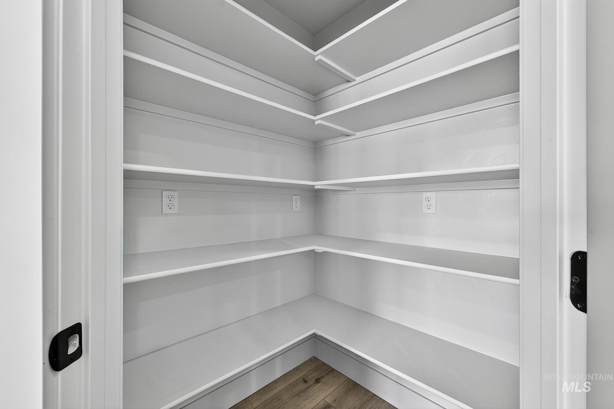 1158 Velvet Loop, Wilder, Idaho 83767, 4 Bedrooms, 2 Bathrooms, Residential For Sale, Price $389,000,MLS 98972533