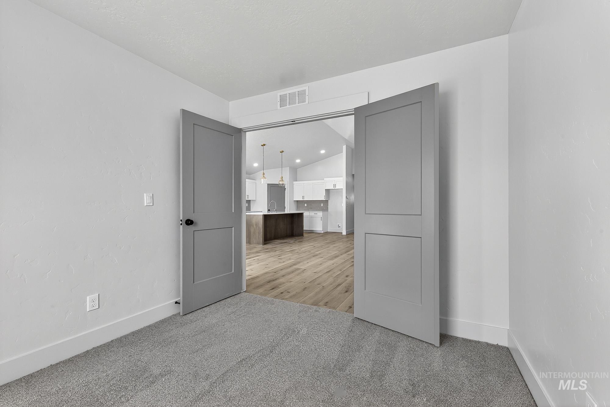 1158 Velvet Loop, Wilder, Idaho 83767, 4 Bedrooms, 2 Bathrooms, Residential For Sale, Price $389,000,MLS 98972533