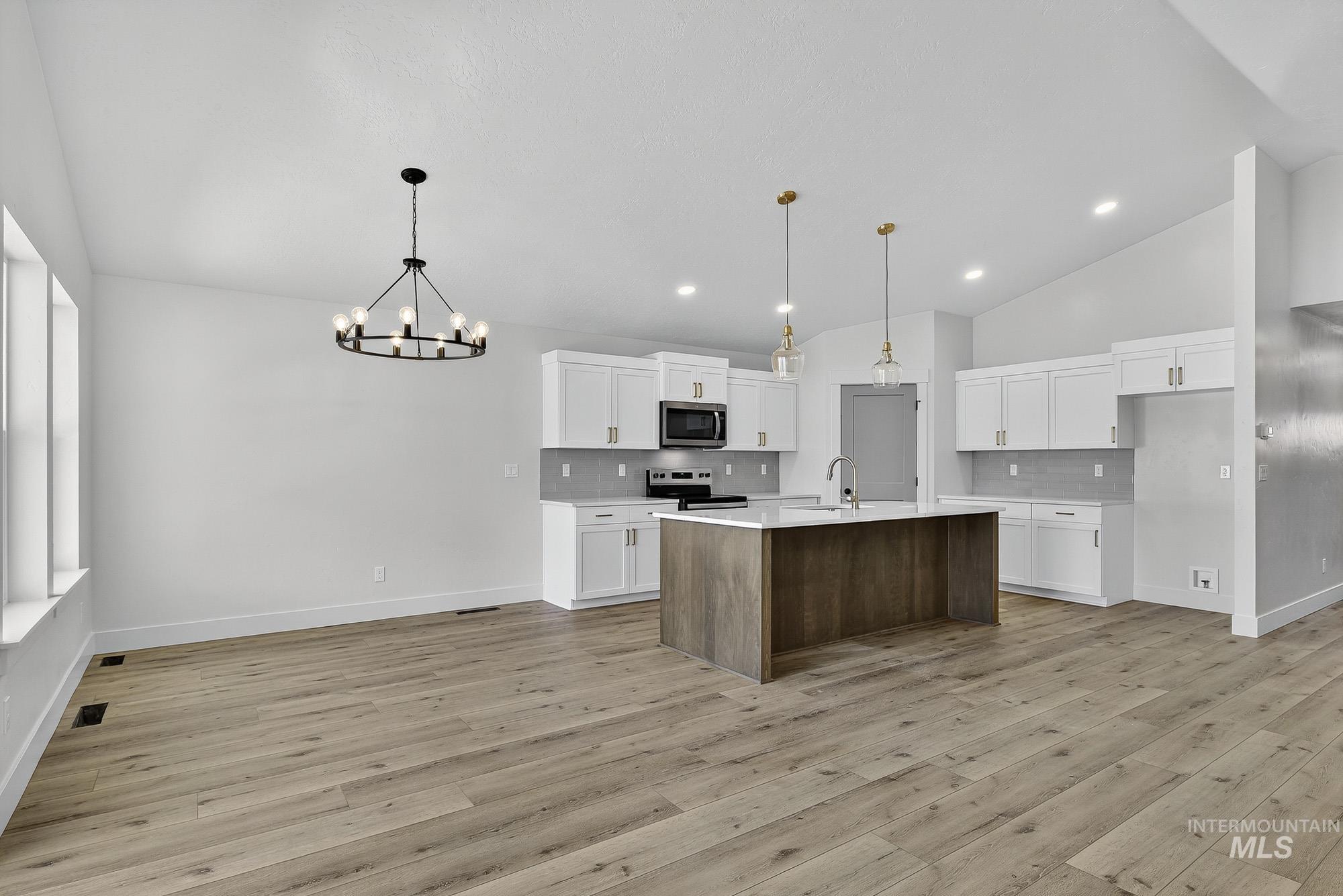 1158 Velvet Loop, Wilder, Idaho 83767, 4 Bedrooms, 2 Bathrooms, Residential For Sale, Price $389,000,MLS 98972533