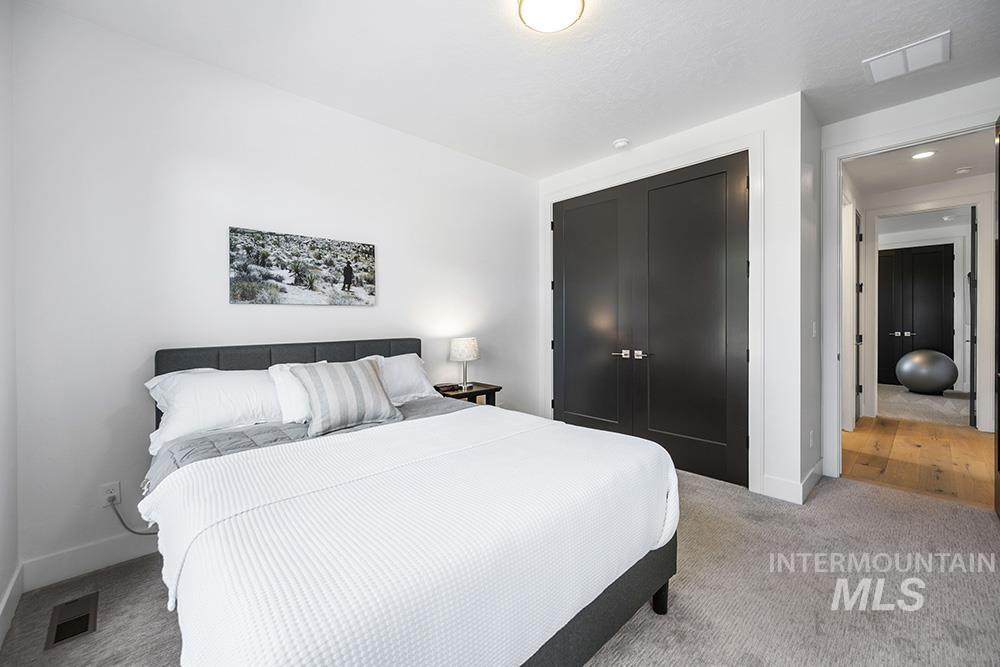 8059 W Corinthia St, Eagle, Idaho 83616, 4 Bedrooms, 2 Bathrooms, Residential For Sale, Price $839,900,MLS 98972534