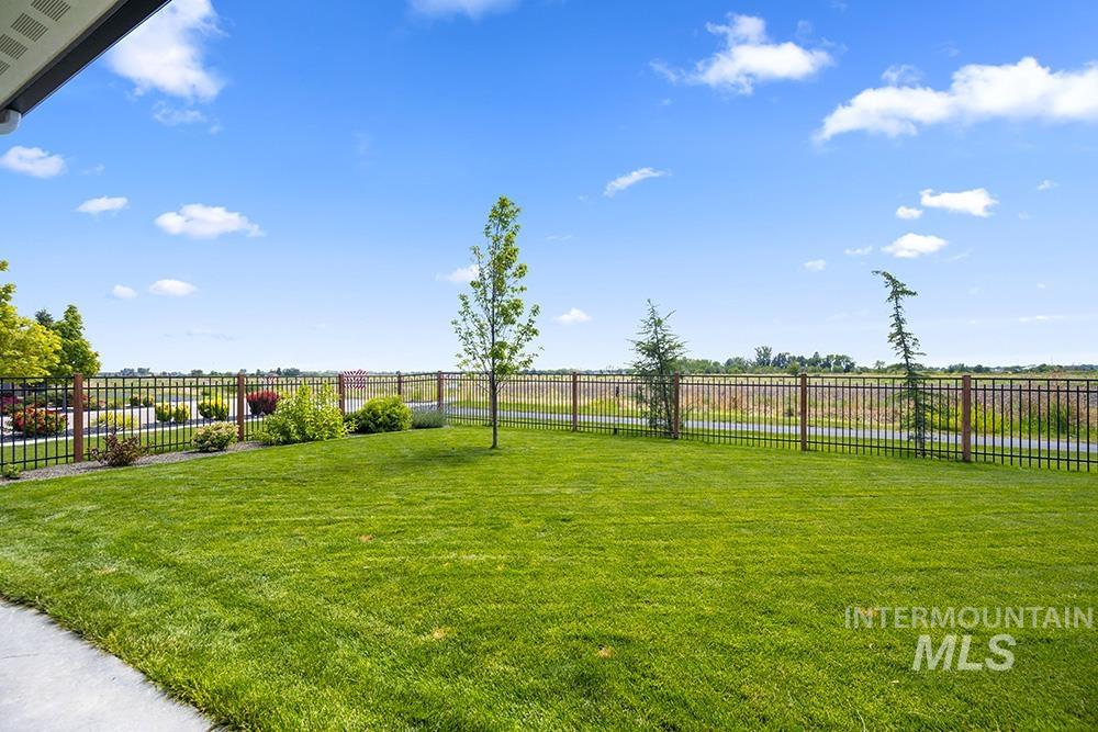 8059 W Corinthia St, Eagle, Idaho 83616, 4 Bedrooms, 2 Bathrooms, Residential For Sale, Price $839,900,MLS 98972534