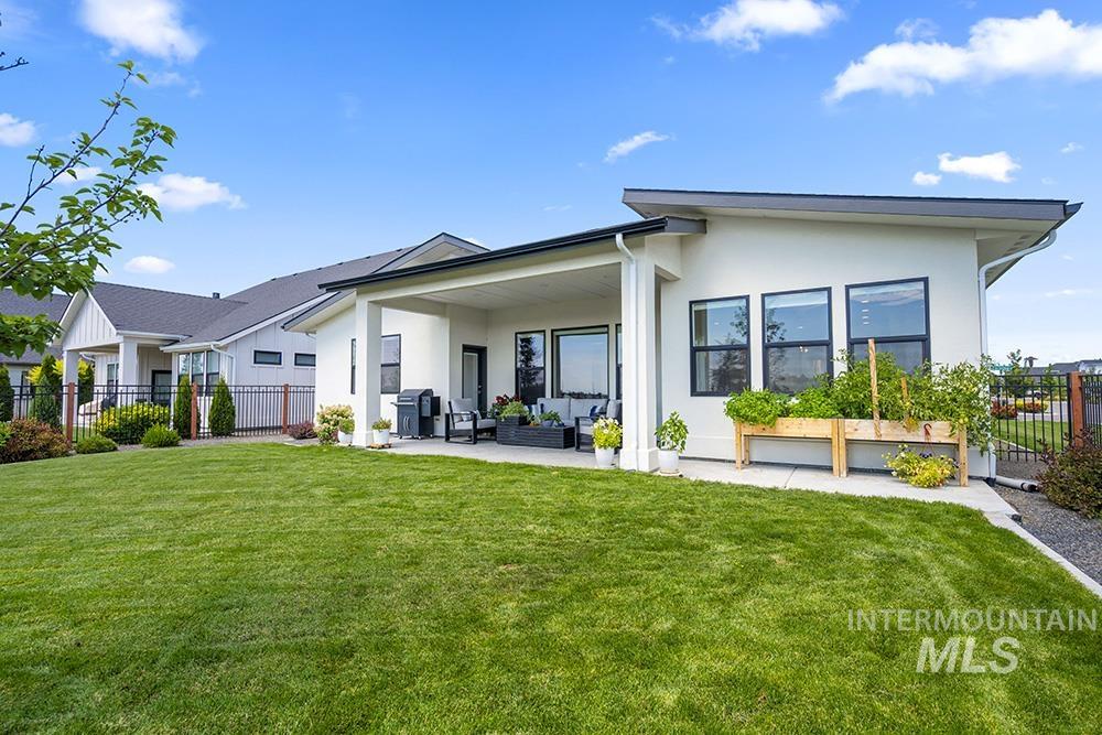 8059 W Corinthia St, Eagle, Idaho 83616, 4 Bedrooms, 2 Bathrooms, Residential For Sale, Price $839,900,MLS 98972534