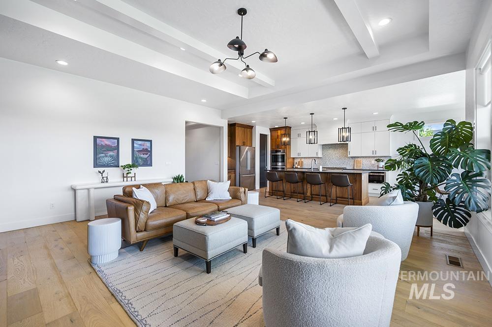 8059 W Corinthia St, Eagle, Idaho 83616, 4 Bedrooms, 2 Bathrooms, Residential For Sale, Price $839,900,MLS 98972534