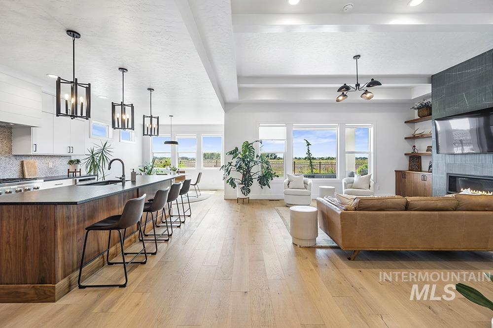 8059 W Corinthia St, Eagle, Idaho 83616, 4 Bedrooms, 2 Bathrooms, Residential For Sale, Price $839,900,MLS 98972534