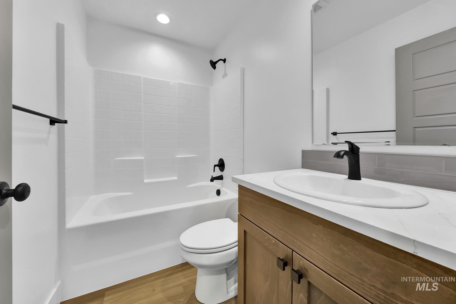 1160 Velvet Loop, Wilder, Idaho 83767, 3 Bedrooms, 2 Bathrooms, Residential For Sale, Price $349,999,MLS 98972535