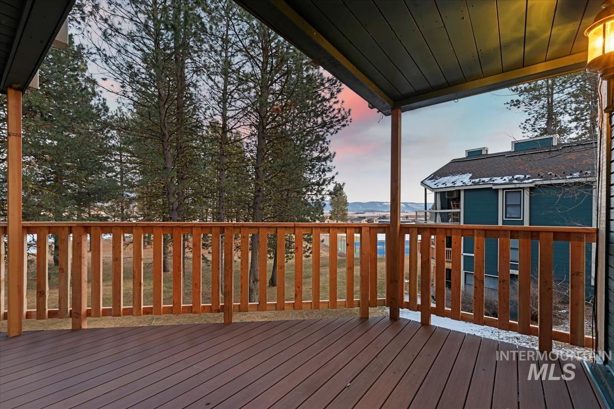 2981 Kimberland Drive, New Meadows, Idaho 83654, 2 Bedrooms, 3 Bathrooms, Residential For Sale, Price $449,900,MLS 98972536