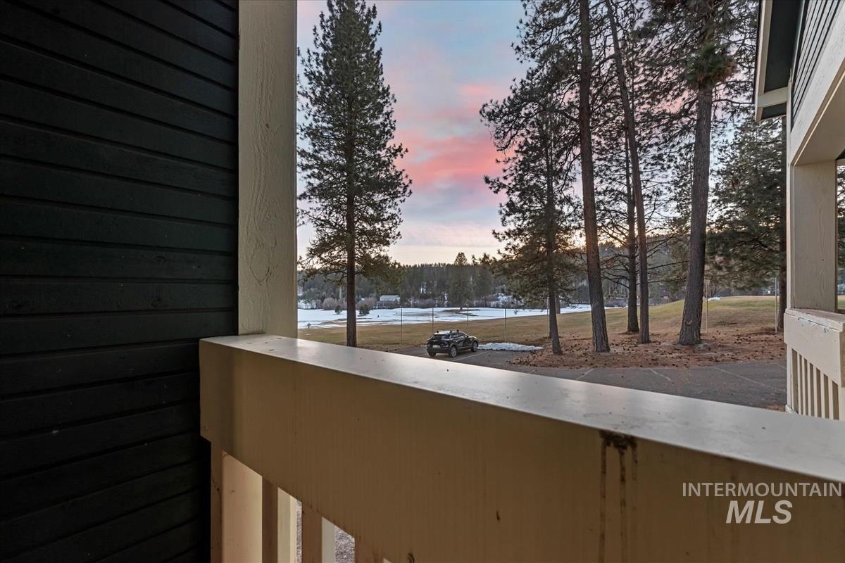 2981 Kimberland Drive, New Meadows, Idaho 83654, 2 Bedrooms, 3 Bathrooms, Residential For Sale, Price $449,900,MLS 98972536