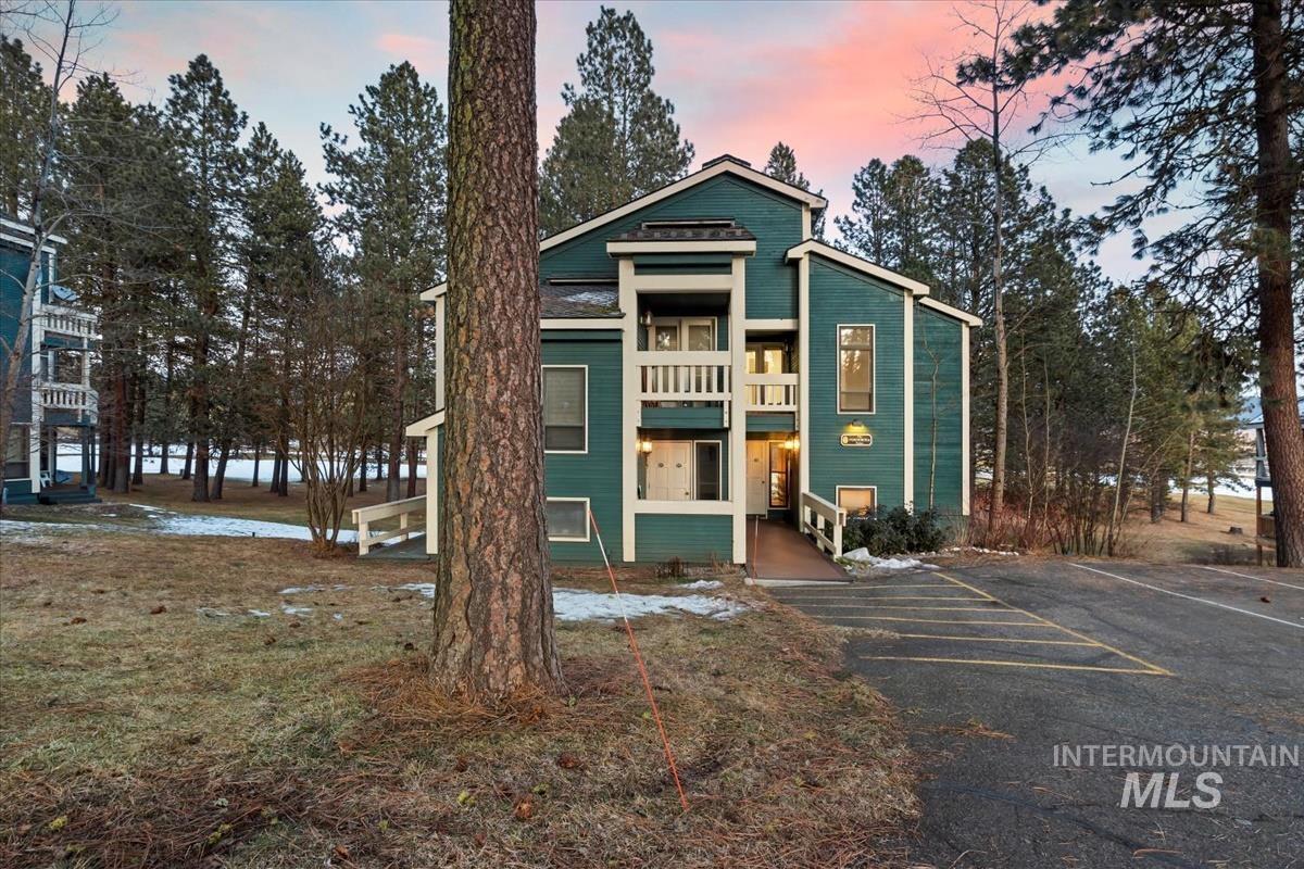 2981 Kimberland Drive, New Meadows, Idaho 83654, 2 Bedrooms, 3 Bathrooms, Residential For Sale, Price $449,900,MLS 98972536