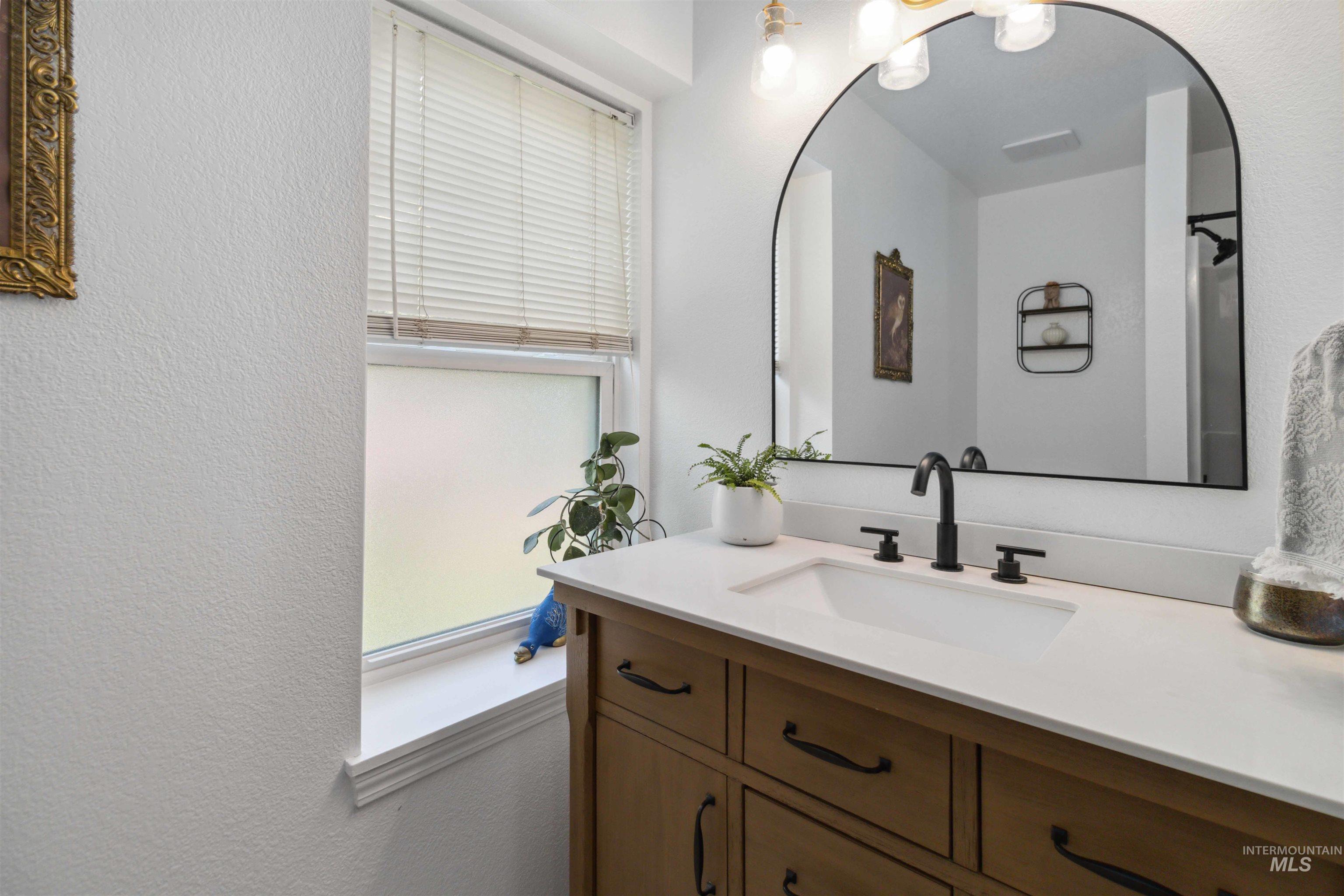 7985 S Cloverdale Rd., Boise, Idaho 83709, 5 Bedrooms, 4 Bathrooms, Residential For Sale, Price $977,000,MLS 98972537