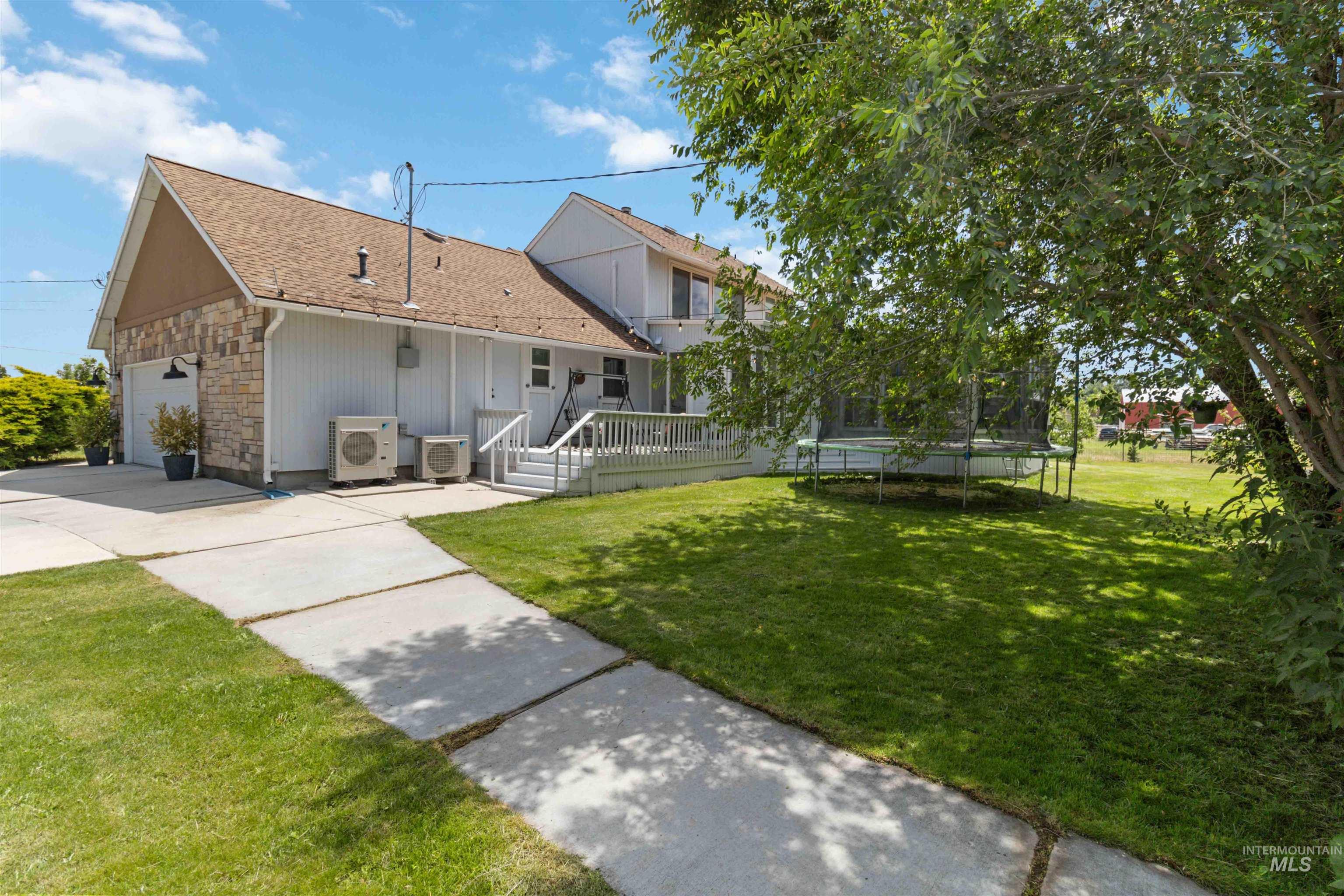 7985 S Cloverdale Rd., Boise, Idaho 83709, 5 Bedrooms, 4 Bathrooms, Residential For Sale, Price $977,000,MLS 98972537