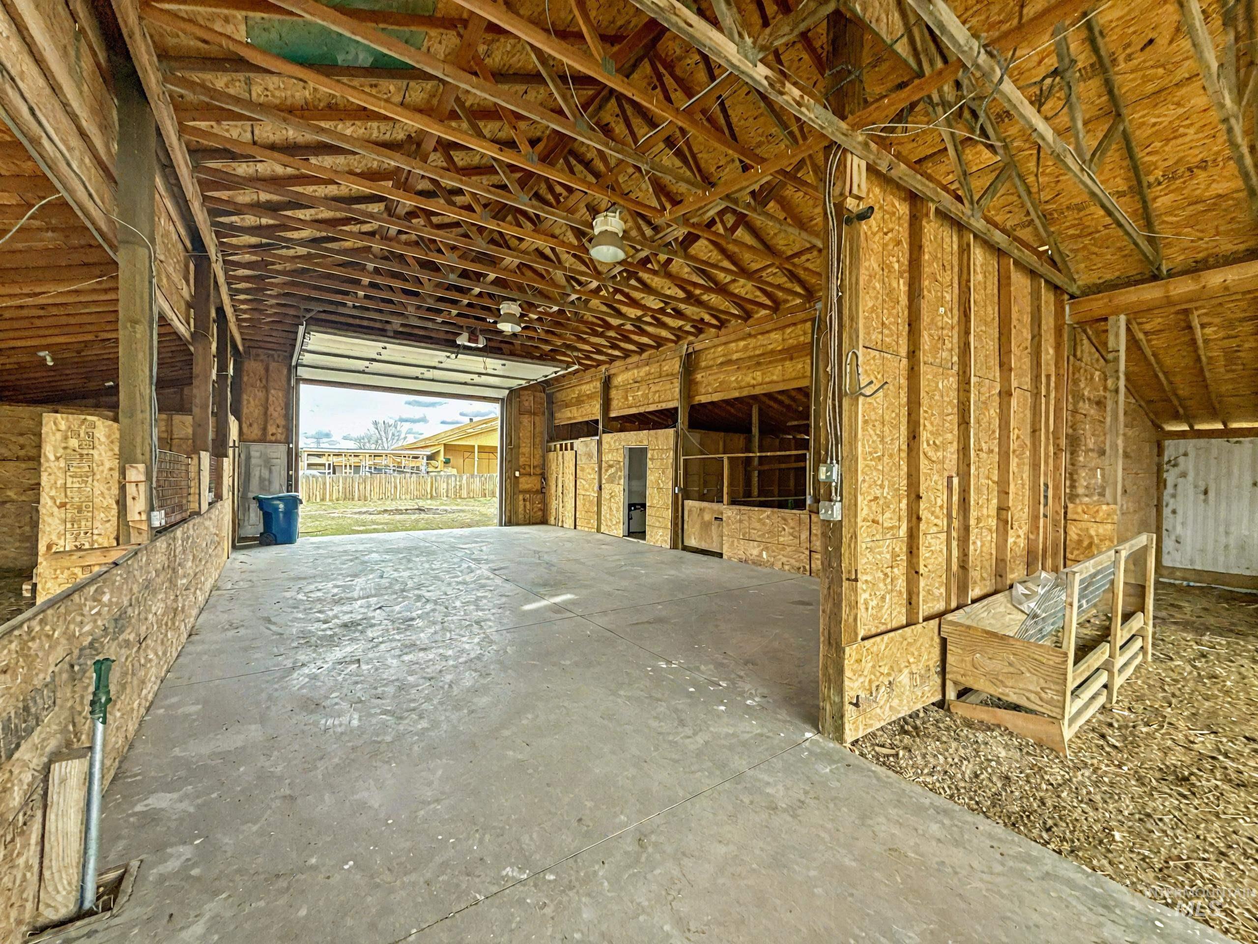 7985 S Cloverdale Rd., Boise, Idaho 83709, 5 Bedrooms, 4 Bathrooms, Residential For Sale, Price $977,000,MLS 98972537