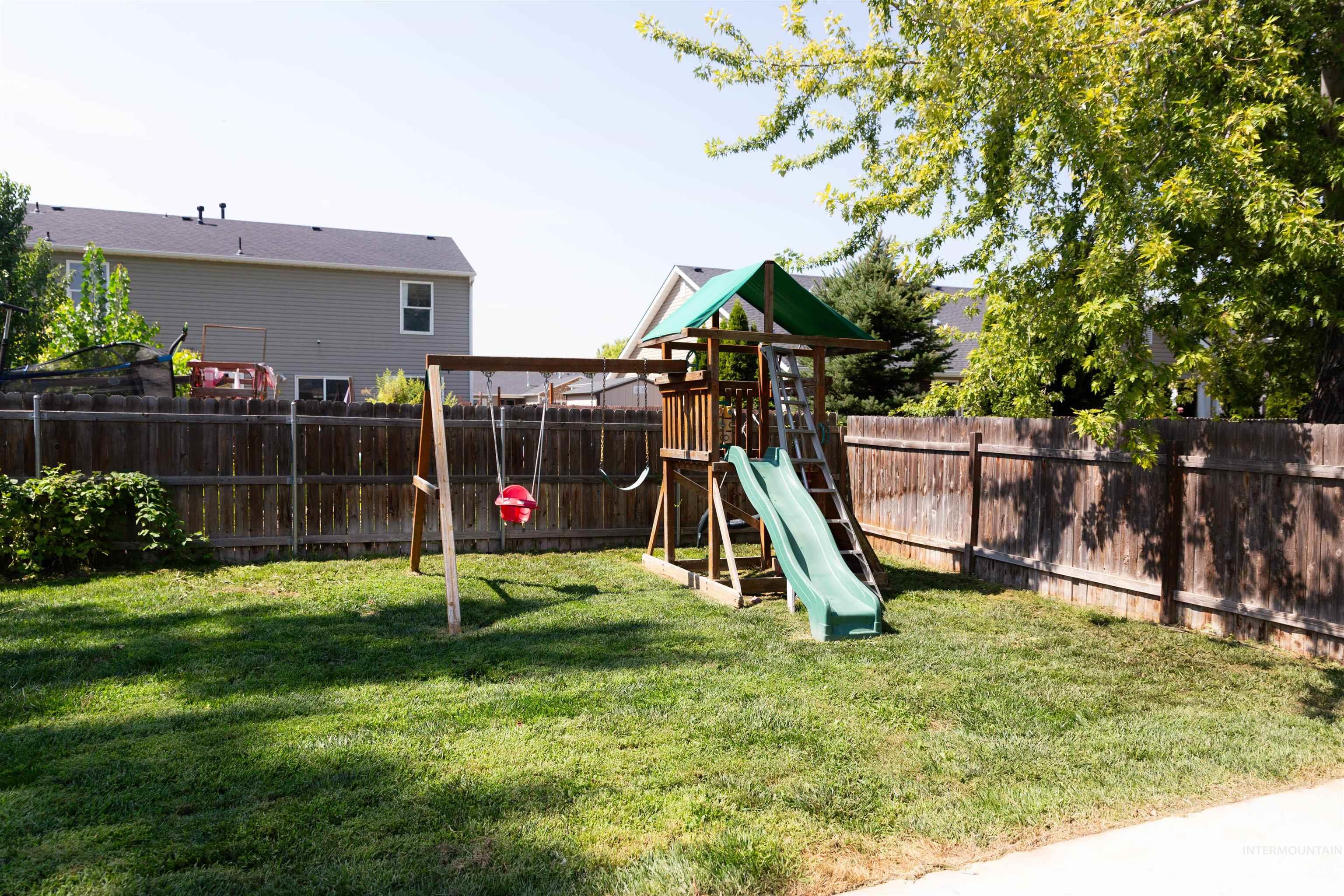 16919 Abram Ave., Caldwell, Idaho 83607, 3 Bedrooms, 2 Bathrooms, Residential For Sale, Price $359,000,MLS 98972538