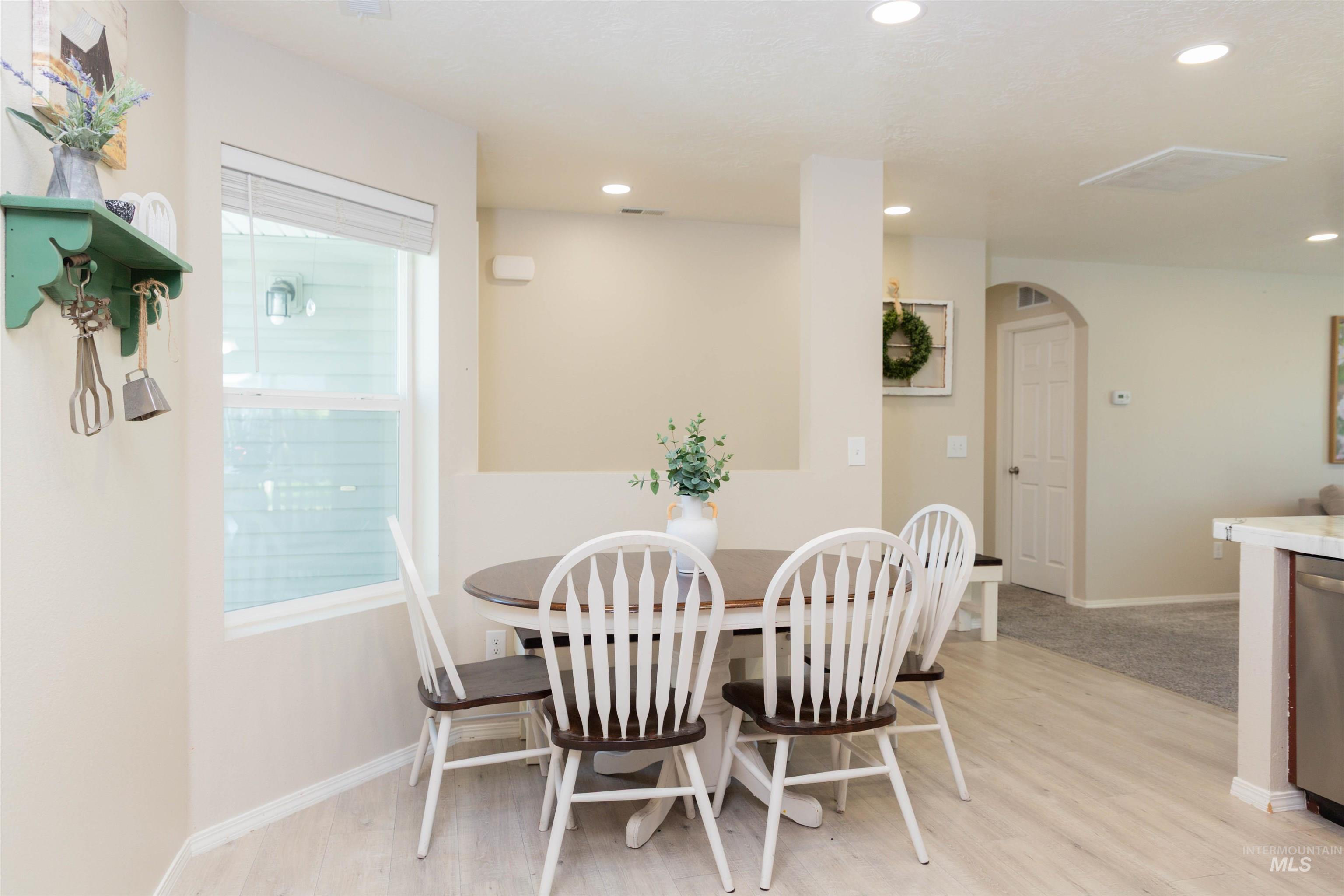 16919 Abram Ave., Caldwell, Idaho 83607, 3 Bedrooms, 2 Bathrooms, Residential For Sale, Price $359,000,MLS 98972538