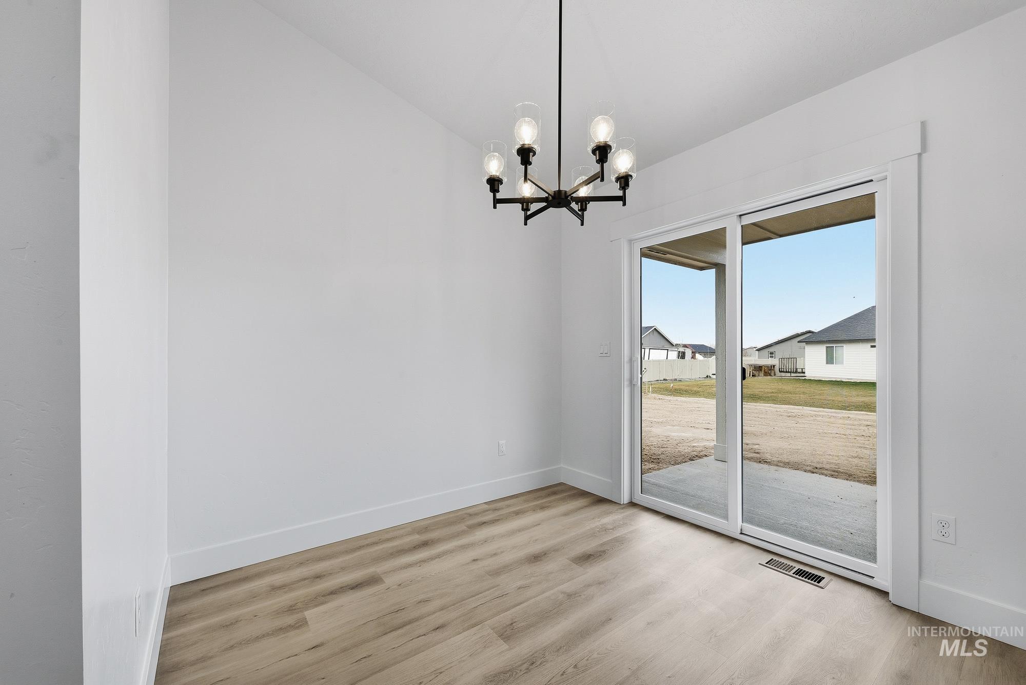 1162 Velvet Loop, Wilder, Idaho 83676, 3 Bedrooms, 2 Bathrooms, Residential For Sale, Price $328,000,MLS 98972540