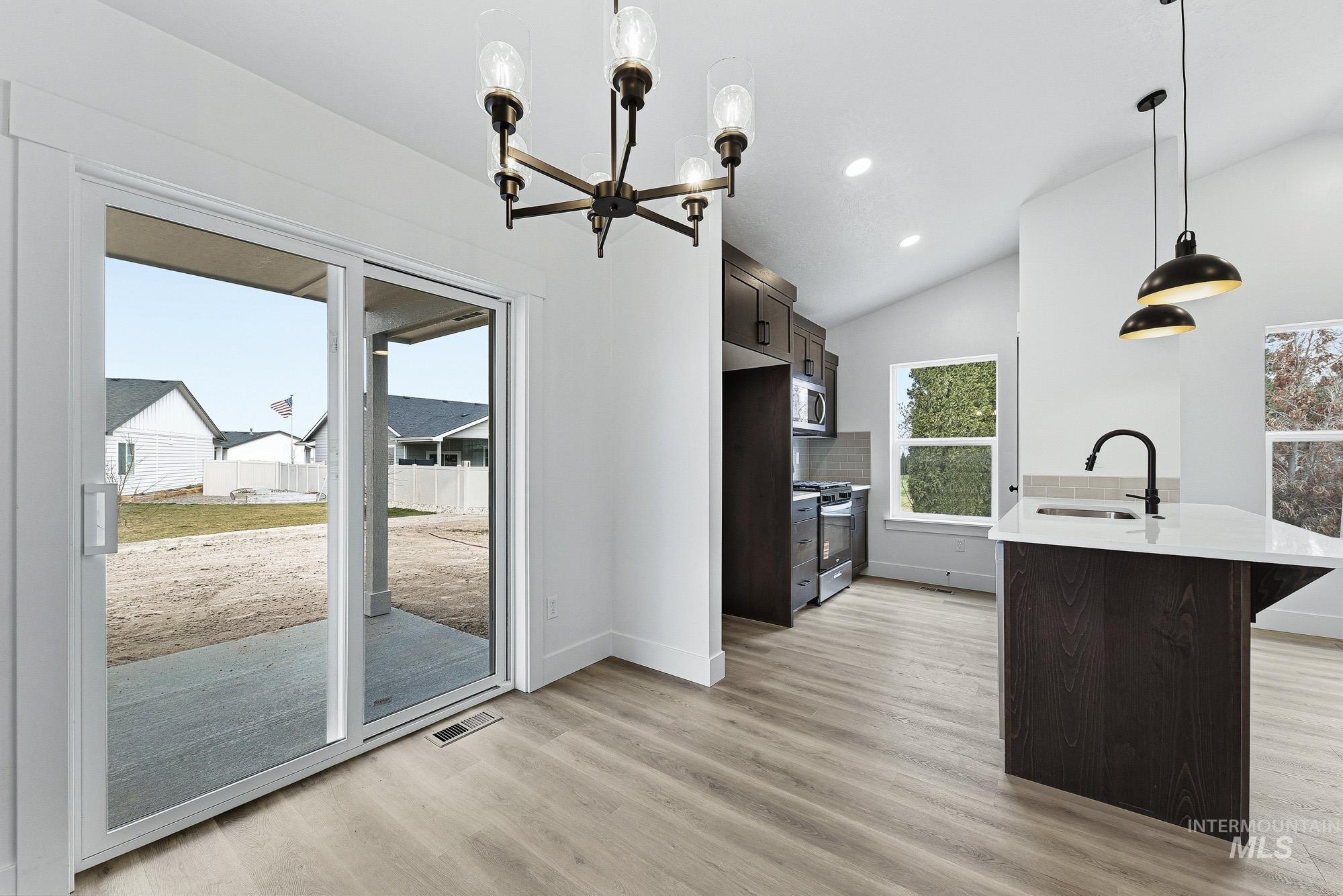 1162 Velvet Loop, Wilder, Idaho 83676, 3 Bedrooms, 2 Bathrooms, Residential For Sale, Price $328,000,MLS 98972540