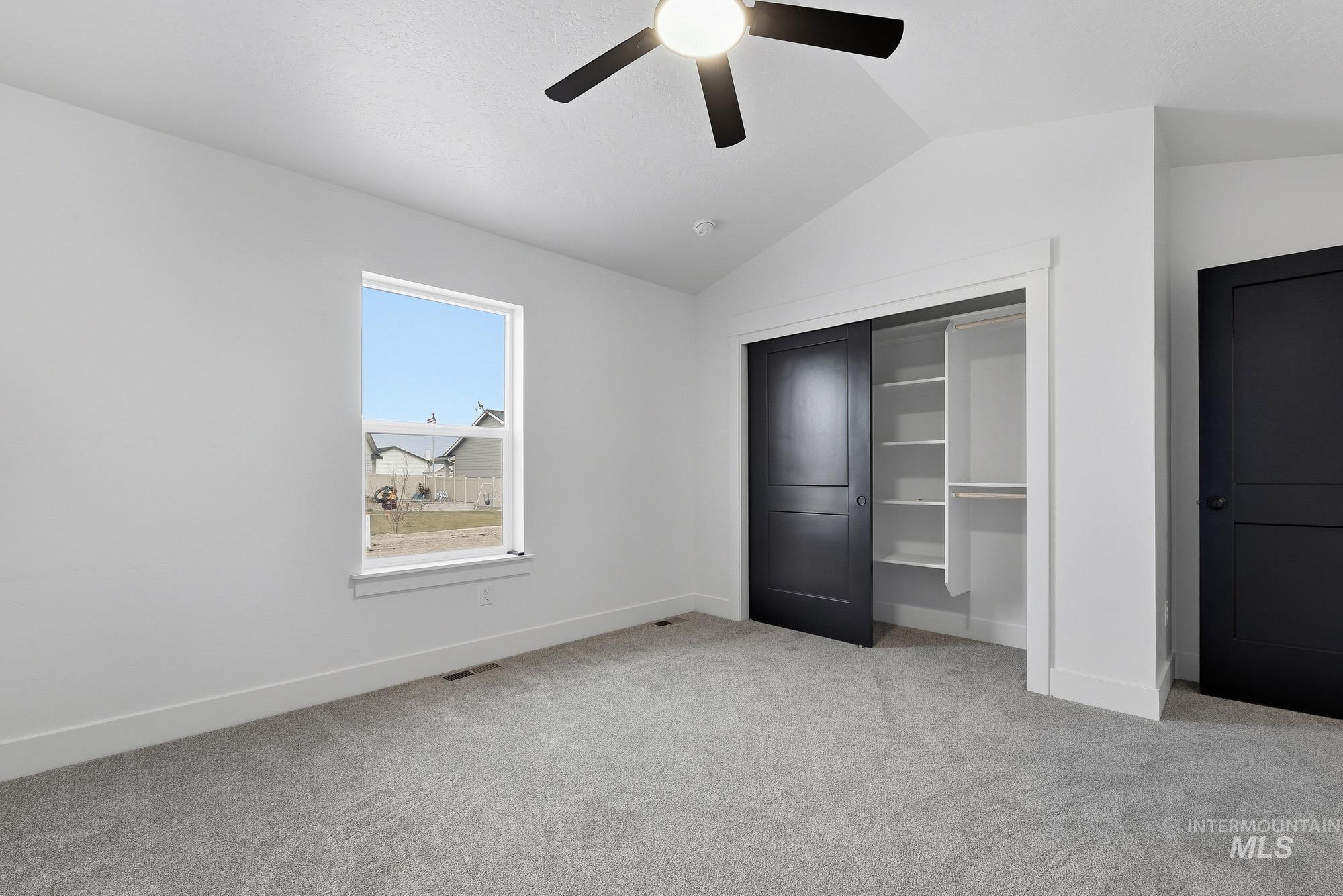 1162 Velvet Loop, Wilder, Idaho 83676, 3 Bedrooms, 2 Bathrooms, Residential For Sale, Price $328,000,MLS 98972540