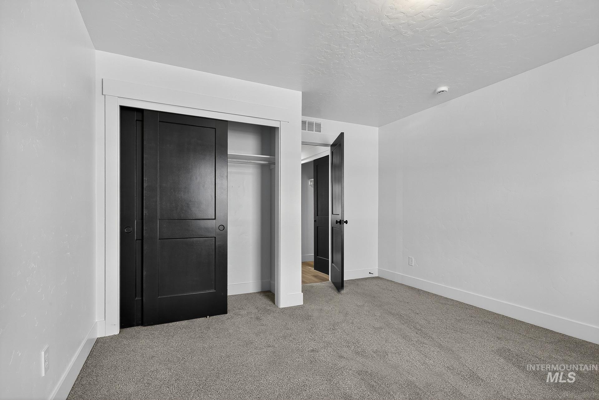 1164 Velvet Loop, Wilder, Idaho 83676, 3 Bedrooms, 2 Bathrooms, Residential For Sale, Price $372,999,MLS 98972542