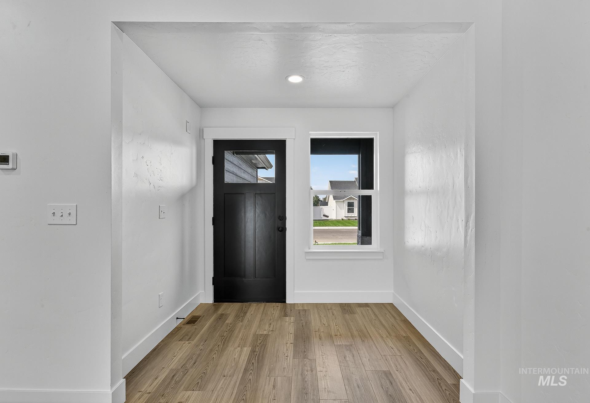 1164 Velvet Loop, Wilder, Idaho 83676, 3 Bedrooms, 2 Bathrooms, Residential For Sale, Price $372,999,MLS 98972542