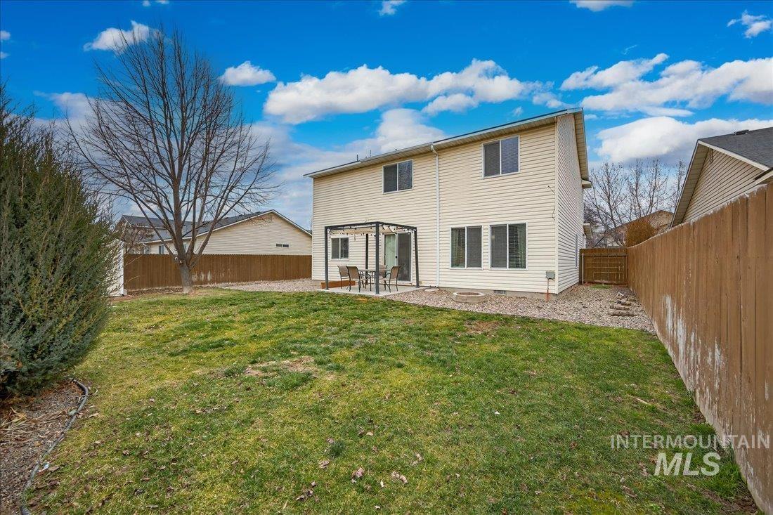 5106 Lathrop Pl, Caldwell, Idaho 83605, 4 Bedrooms, 2.5 Bathrooms, Residential For Sale, Price $390,000,MLS 98972543