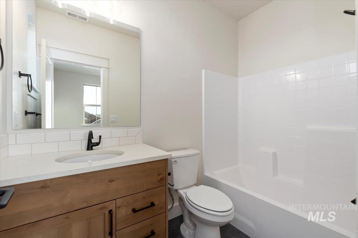 9332 W Gladiola Ln, Star, Idaho 83669, 6 Bedrooms, 4.5 Bathrooms, Residential For Sale, Price $899,900,MLS 98972546