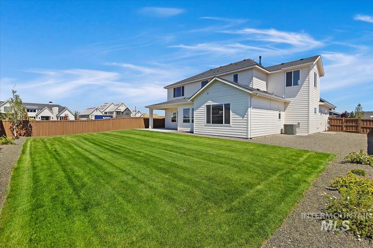 9332 W Gladiola Ln, Star, Idaho 83669, 6 Bedrooms, 4.5 Bathrooms, Residential For Sale, Price $899,900,MLS 98972546