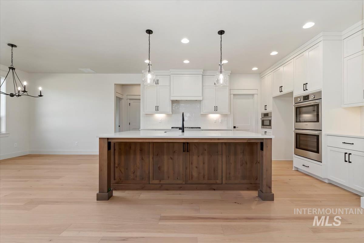 9332 W Gladiola Ln, Star, Idaho 83669, 6 Bedrooms, 4.5 Bathrooms, Residential For Sale, Price $899,900,MLS 98972546