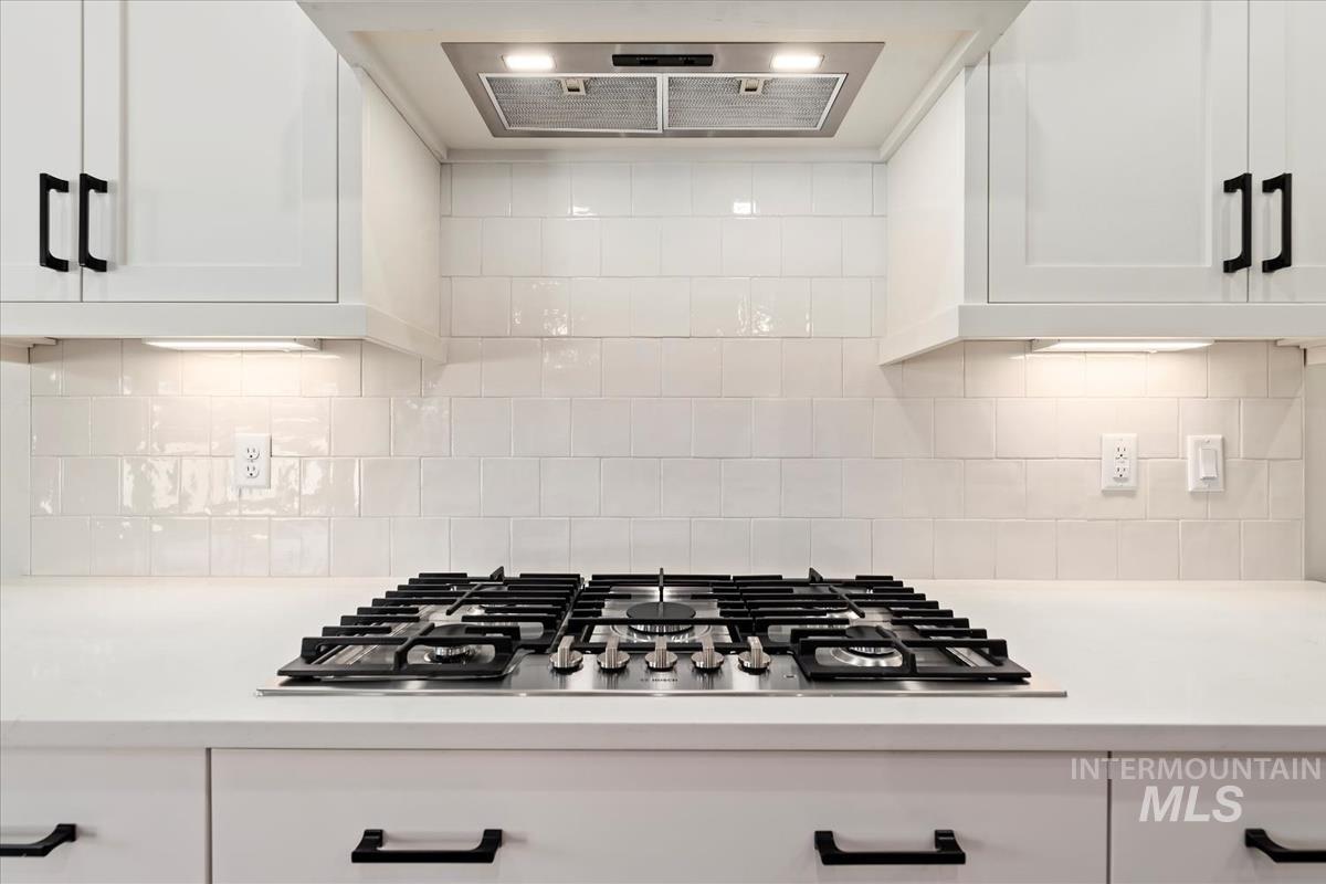 9332 W Gladiola Ln, Star, Idaho 83669, 6 Bedrooms, 4.5 Bathrooms, Residential For Sale, Price $899,900,MLS 98972546