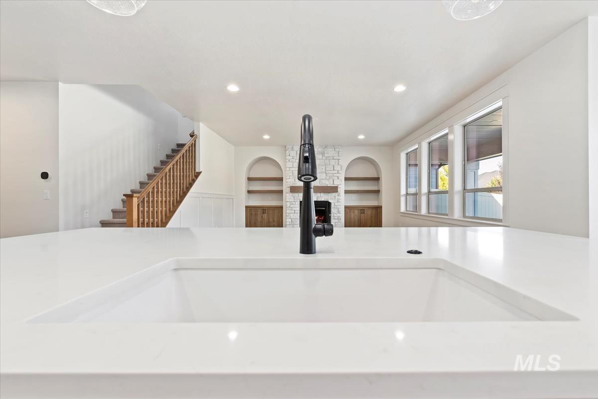 9332 W Gladiola Ln, Star, Idaho 83669, 6 Bedrooms, 4.5 Bathrooms, Residential For Sale, Price $899,900,MLS 98972546