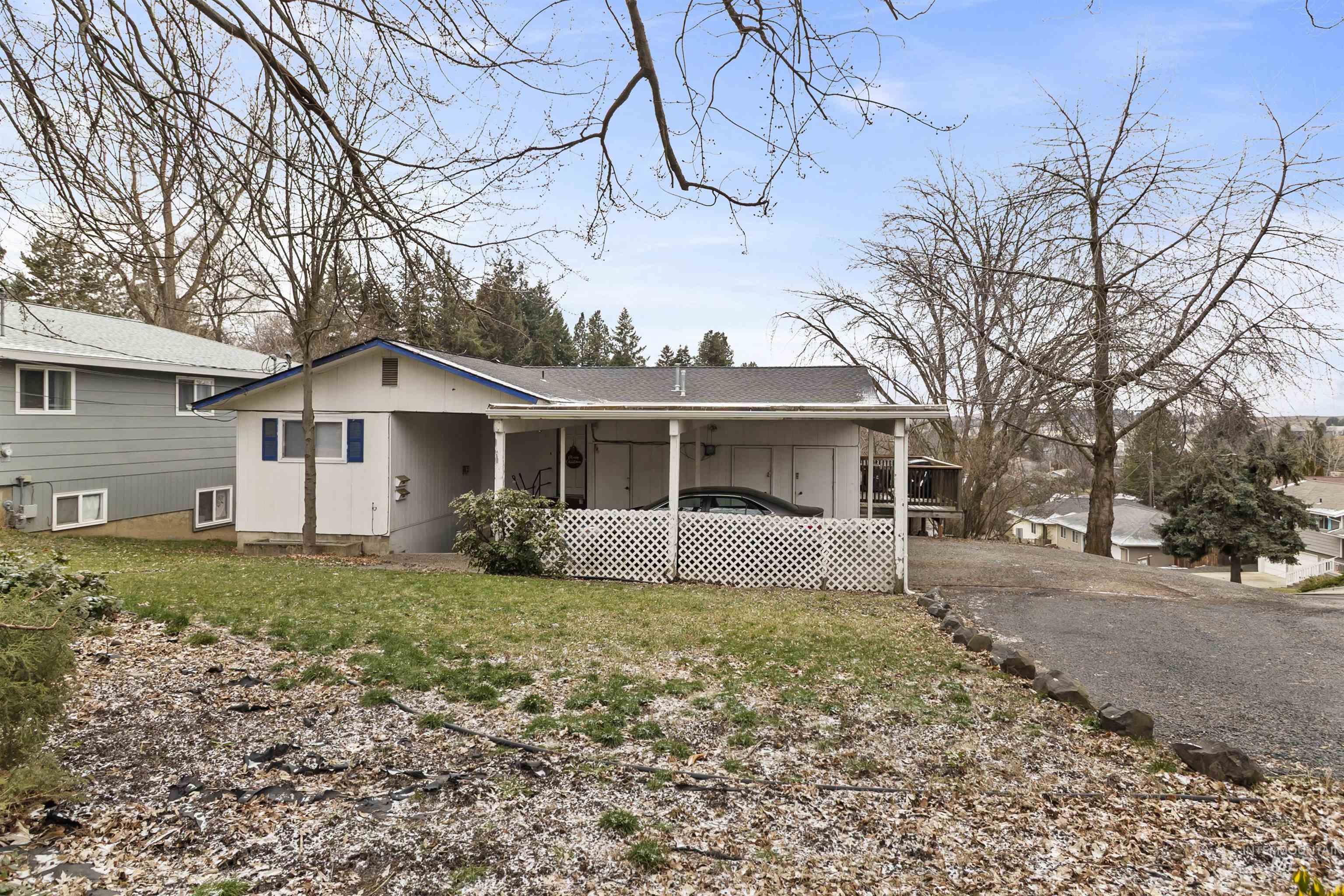 649/651 N Hayes Street, Moscow, Idaho 83843, 3 Bedrooms, 1 Bathroom, Residential Income For Sale, Price $418,900,MLS 98972548