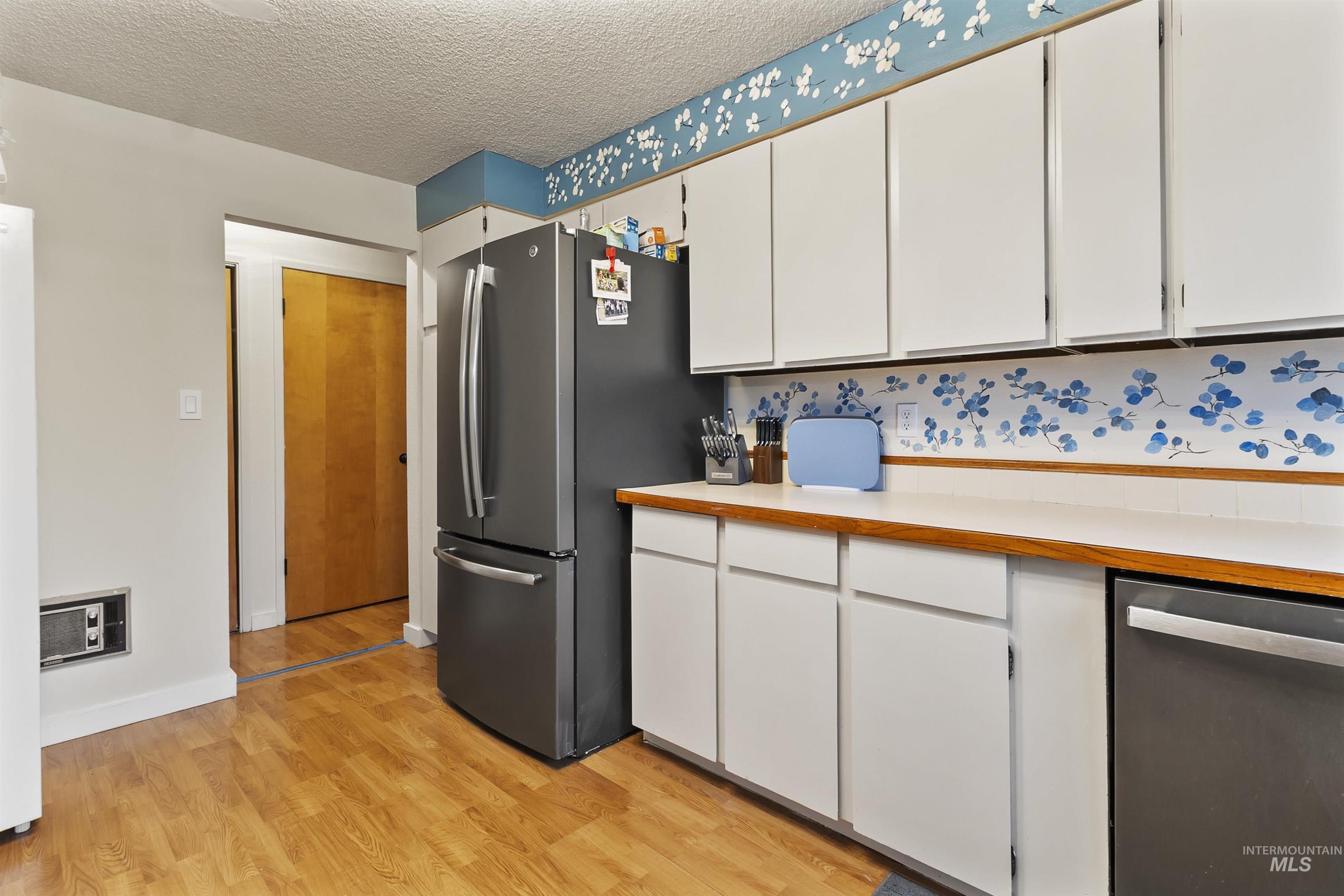 649/651 N Hayes Street, Moscow, Idaho 83843, 3 Bedrooms, 1 Bathroom, Residential Income For Sale, Price $418,900,MLS 98972548