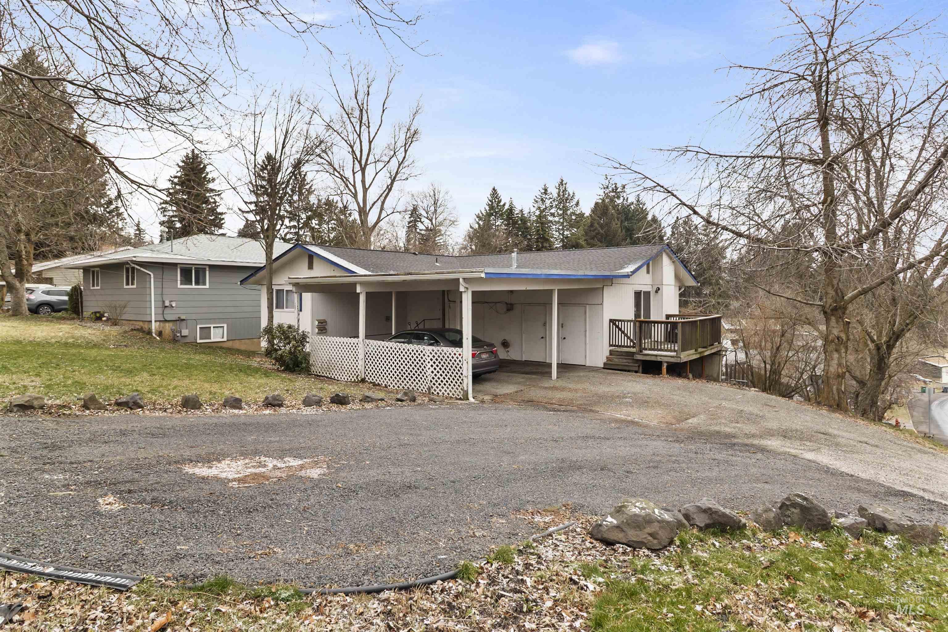 649/651 N Hayes Street, Moscow, Idaho 83843, 3 Bedrooms, 1 Bathroom, Residential Income For Sale, Price $418,900,MLS 98972548