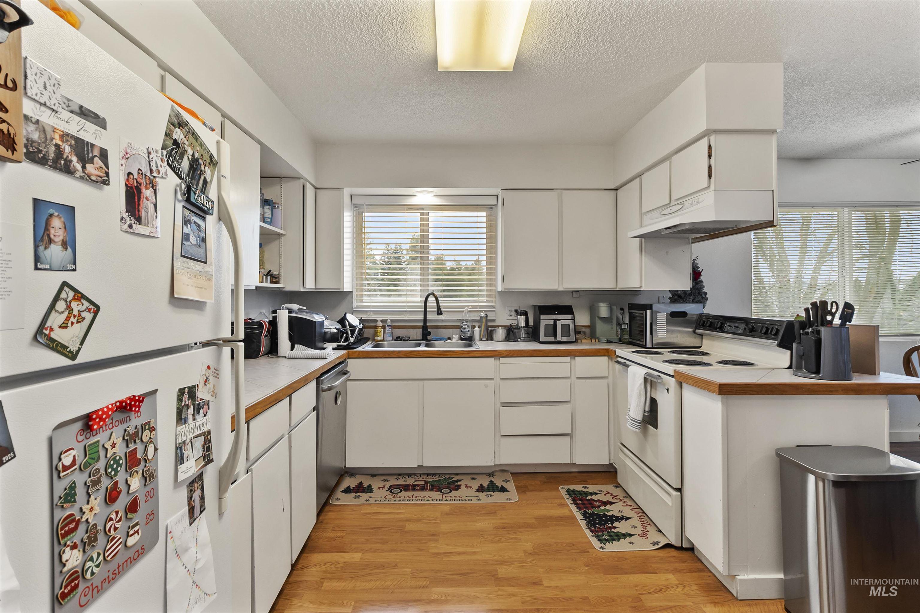 649/651 N Hayes Street, Moscow, Idaho 83843, 3 Bedrooms, 1 Bathroom, Residential Income For Sale, Price $418,900,MLS 98972548