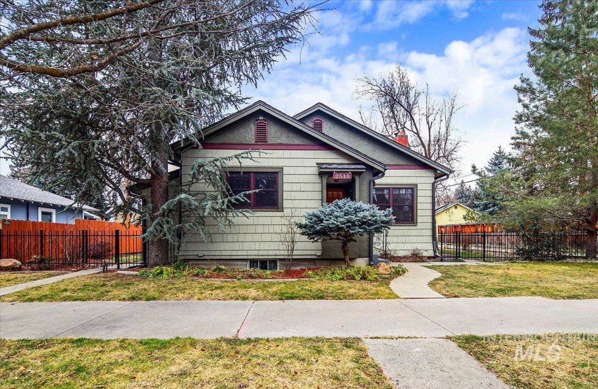 2510 W Heron St., Boise, Idaho 83702, 3 Bedrooms, 2 Bathrooms, Residential For Sale, Price $698,000,MLS 98972550