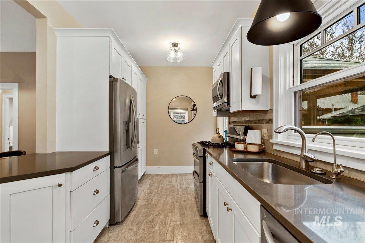 2510 W Heron St., Boise, Idaho 83702, 3 Bedrooms, 2 Bathrooms, Residential For Sale, Price $698,000,MLS 98972550