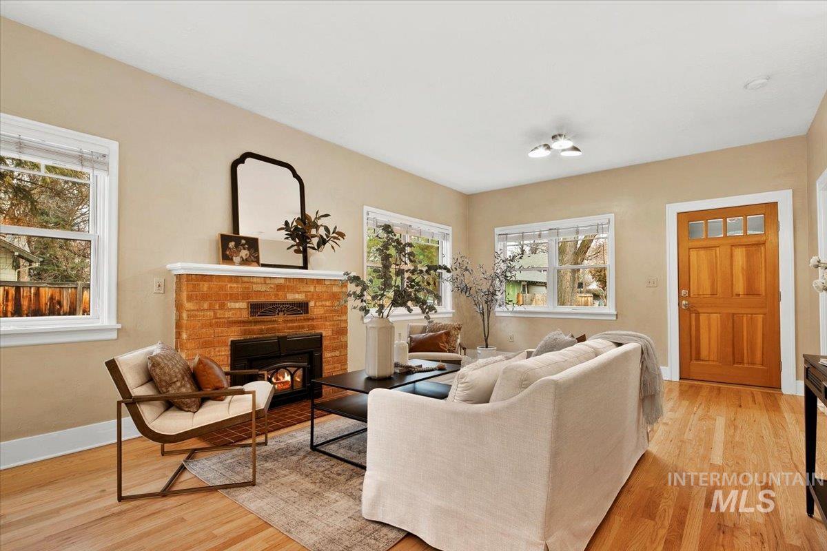 2510 W Heron St., Boise, Idaho 83702, 3 Bedrooms, 2 Bathrooms, Residential For Sale, Price $698,000,MLS 98972550