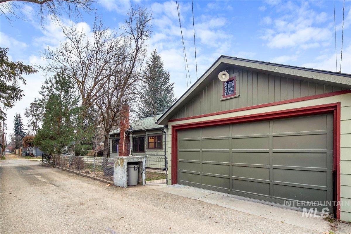 2510 W Heron St., Boise, Idaho 83702, 3 Bedrooms, 2 Bathrooms, Residential For Sale, Price $698,000,MLS 98972550