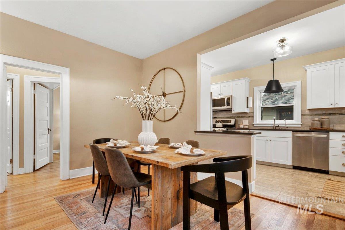 2510 W Heron St., Boise, Idaho 83702, 3 Bedrooms, 2 Bathrooms, Residential For Sale, Price $698,000,MLS 98972550