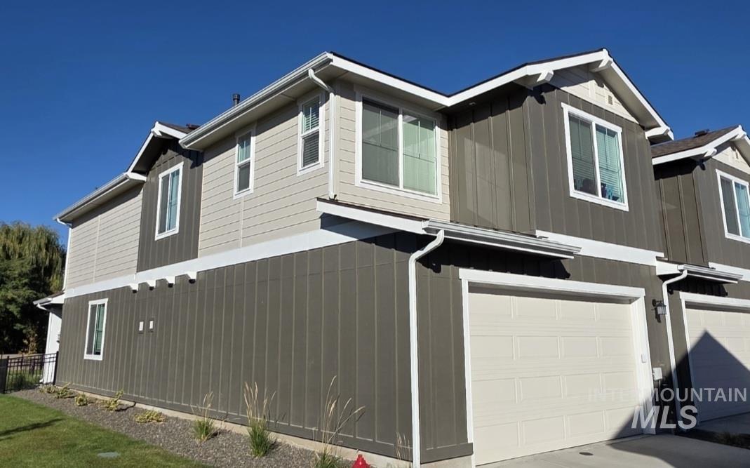 168 N Stratus Way, Eagle, Idaho 83616-1128, 4 Bedrooms, 2.5 Bathrooms, Residential For Sale, Price $426,900,MLS 98972552