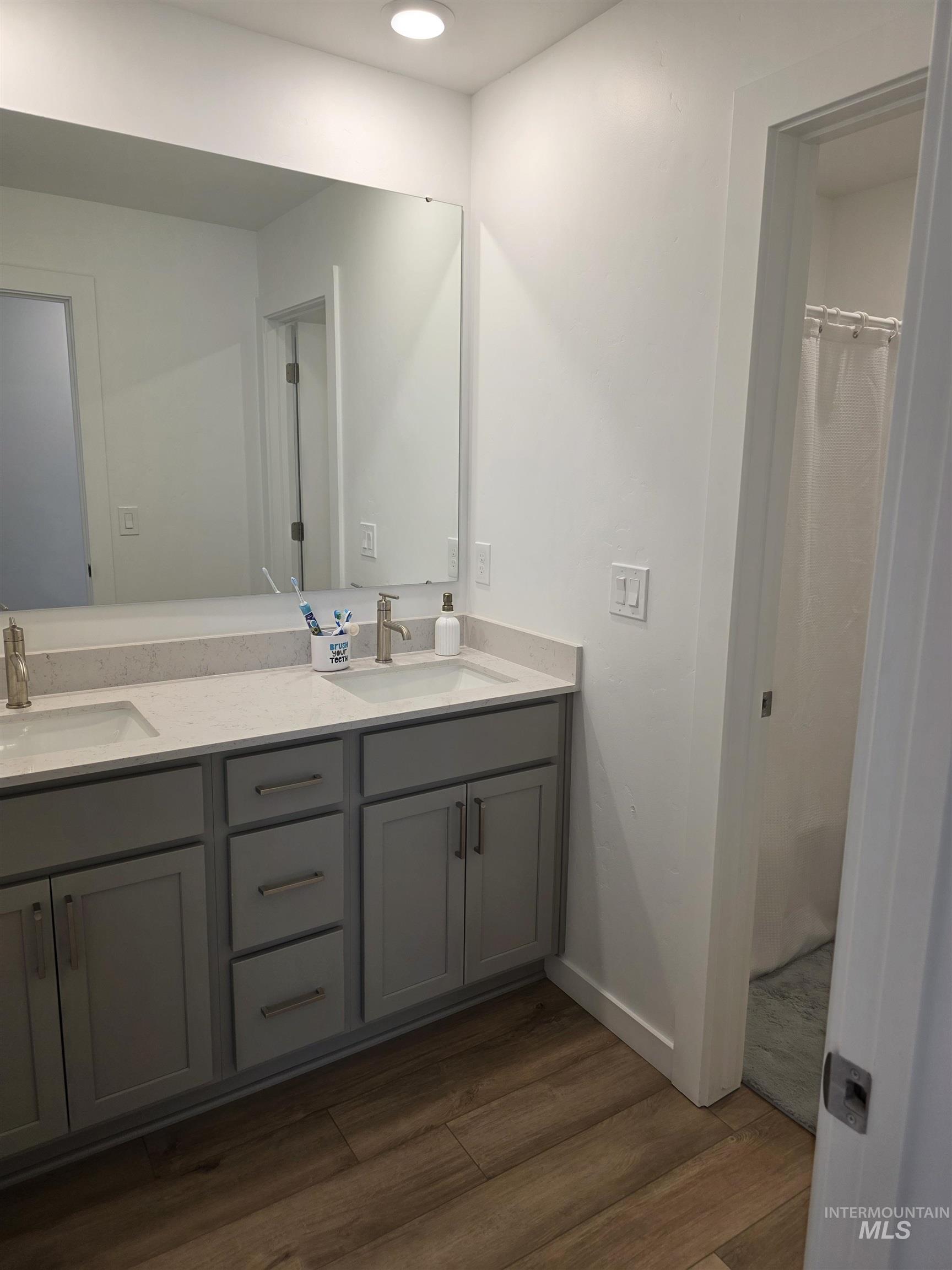 168 N Stratus Way, Eagle, Idaho 83616-1128, 4 Bedrooms, 2.5 Bathrooms, Residential For Sale, Price $426,900,MLS 98972552