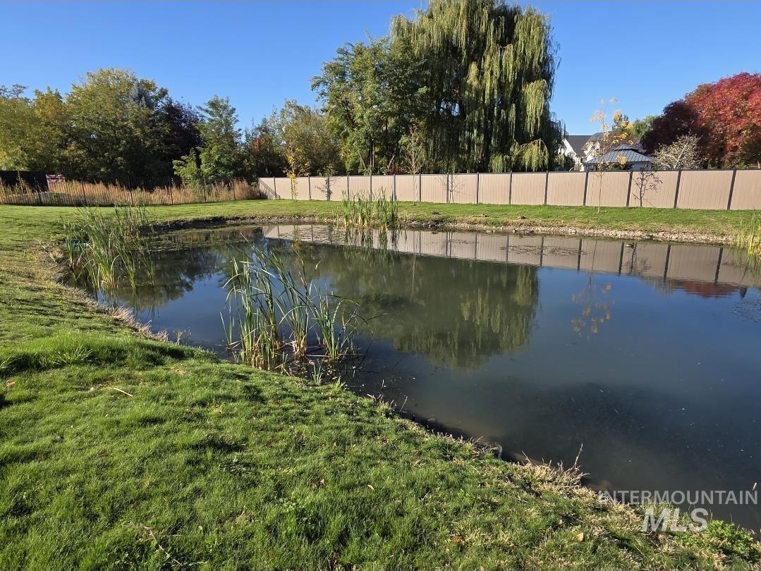 168 N Stratus Way, Eagle, Idaho 83616-1128, 4 Bedrooms, 2.5 Bathrooms, Residential For Sale, Price $426,900,MLS 98972552