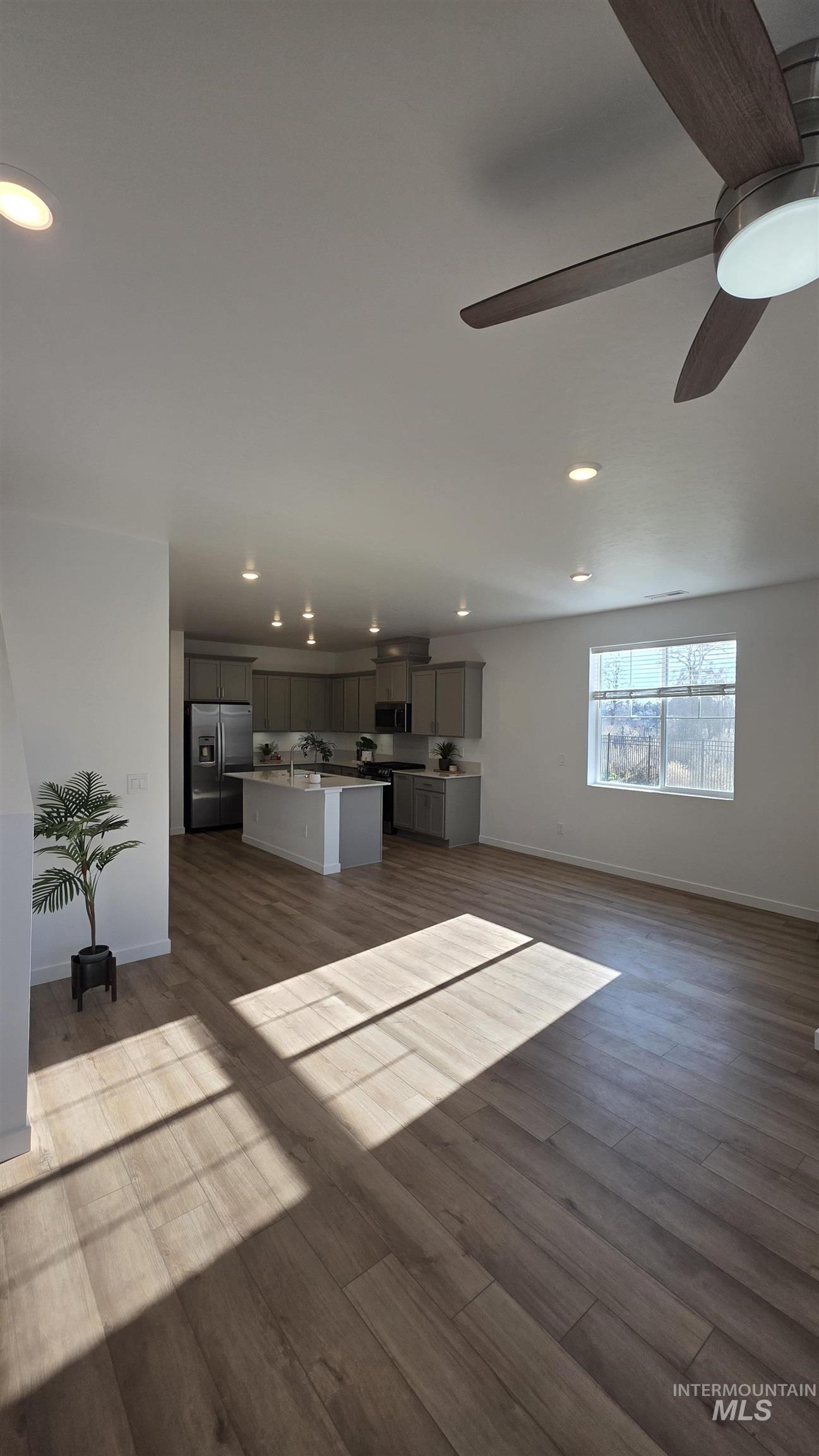 168 N Stratus Way, Eagle, Idaho 83616-1128, 4 Bedrooms, 2.5 Bathrooms, Residential For Sale, Price $426,900,MLS 98972552